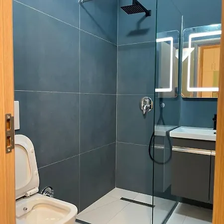 Amara Luxury * Tiran